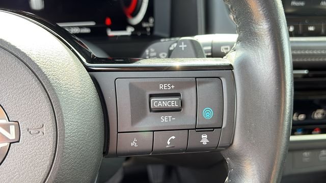 Certified Used 2023 Silver Nissan Platinum image 15