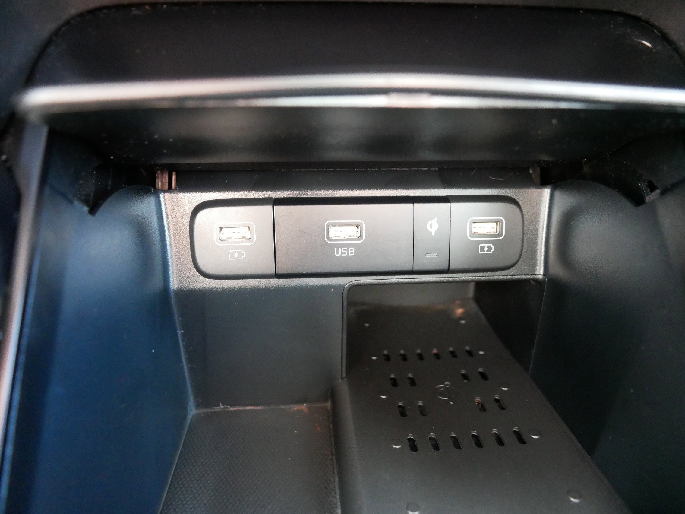 Certified Used 2023 Ebony Black Kia X-Line EX image 33