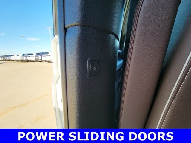 2025 Volkswagen ID. Buzz PRO S - Photo 18