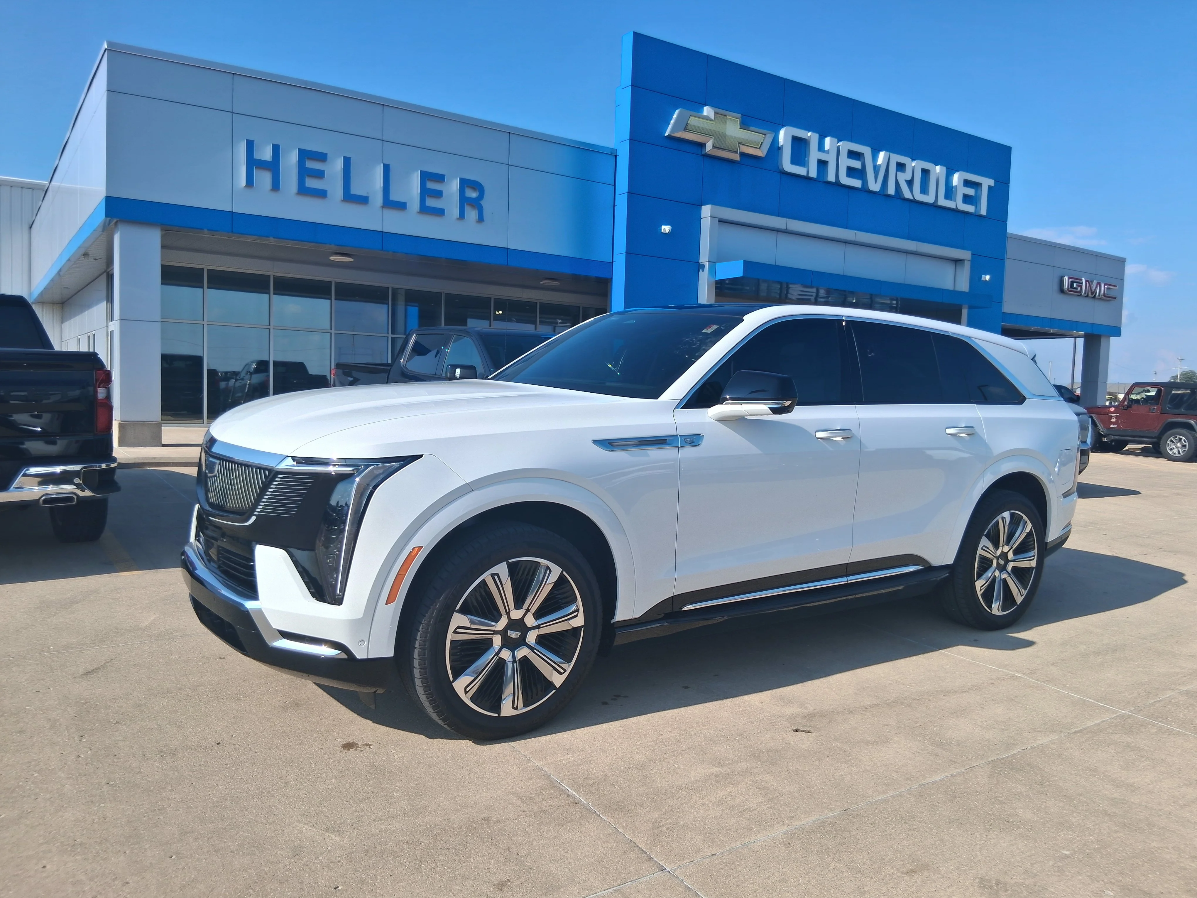 Used 2025 Summit White Cadillac Luxury 1 image 3