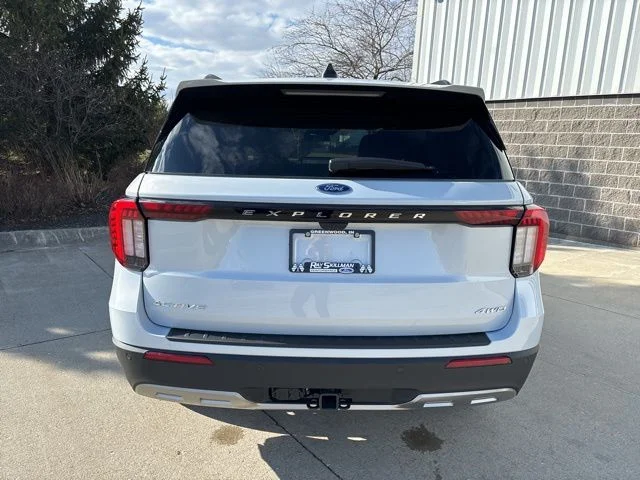 New 2026 Space White Metallic Ford Active image 7
