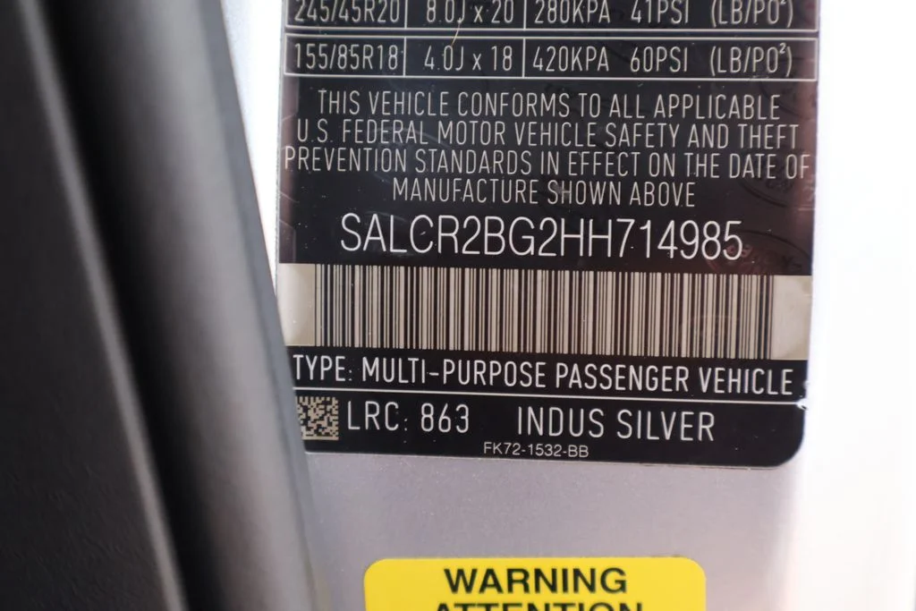 Used 2017 Indus Silver Metallic Land Rover HSE image 26