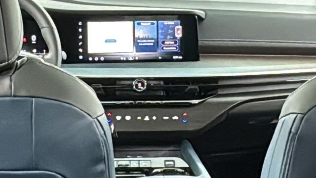 2025 Nissan Murano Platinum - Photo 16