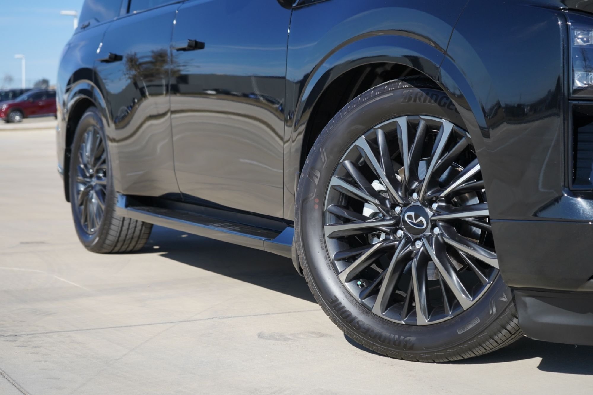 2026 INFINITI QX80 Autograph - Photo 2