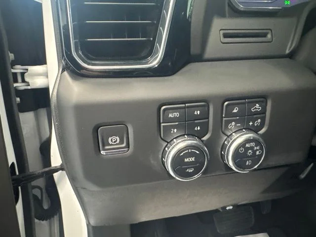 2025 GMC Sierra 3500HD Denali - Photo 23
