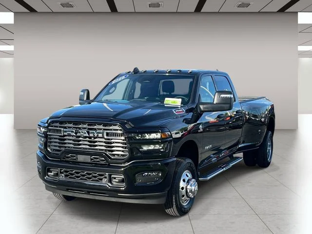 New 2026 Diamond Black Crystal Pearl-Coat Exterior Paint RAM Big Horn image 8