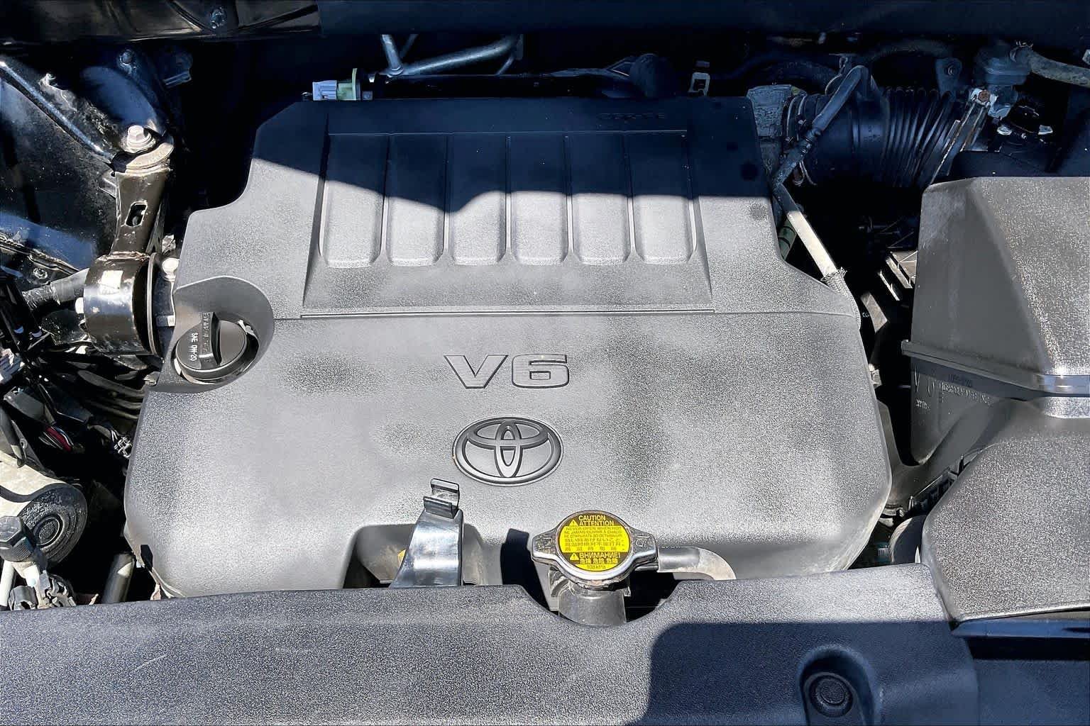 Used 2014 Attitude Black Metallic Toyota XLE image 30