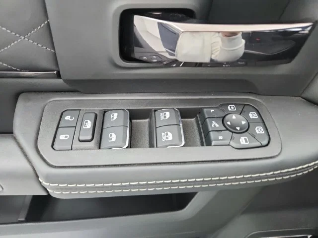 2025 RAM 2500 Limited - Photo 33