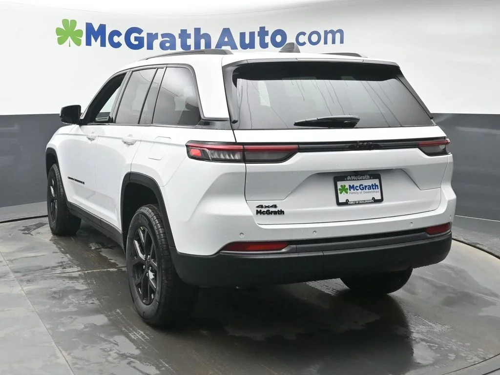 New 2026 White Jeep Altitude image 26