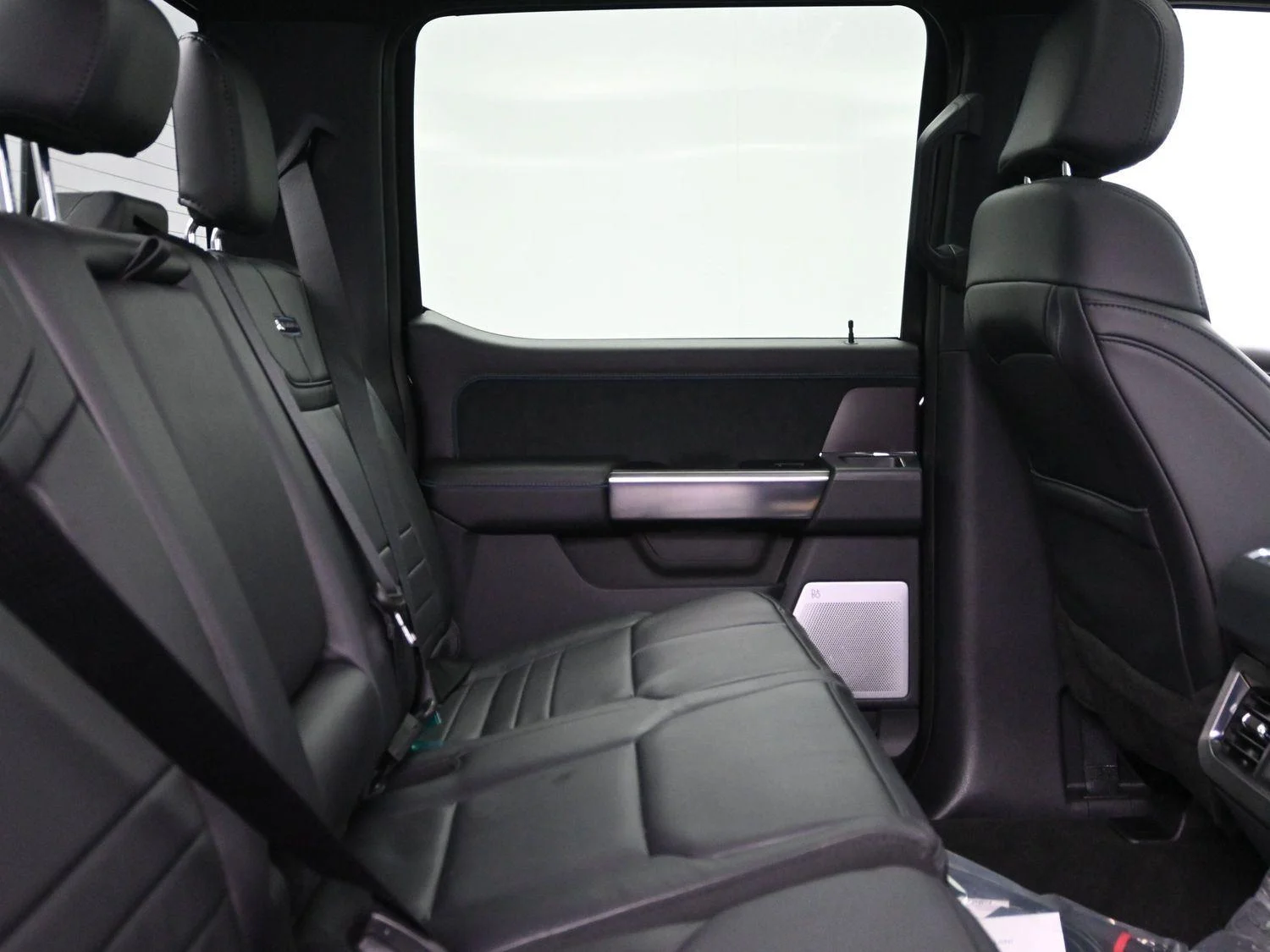 2026 Ford F-250 Super Duty Platinum - Photo 13