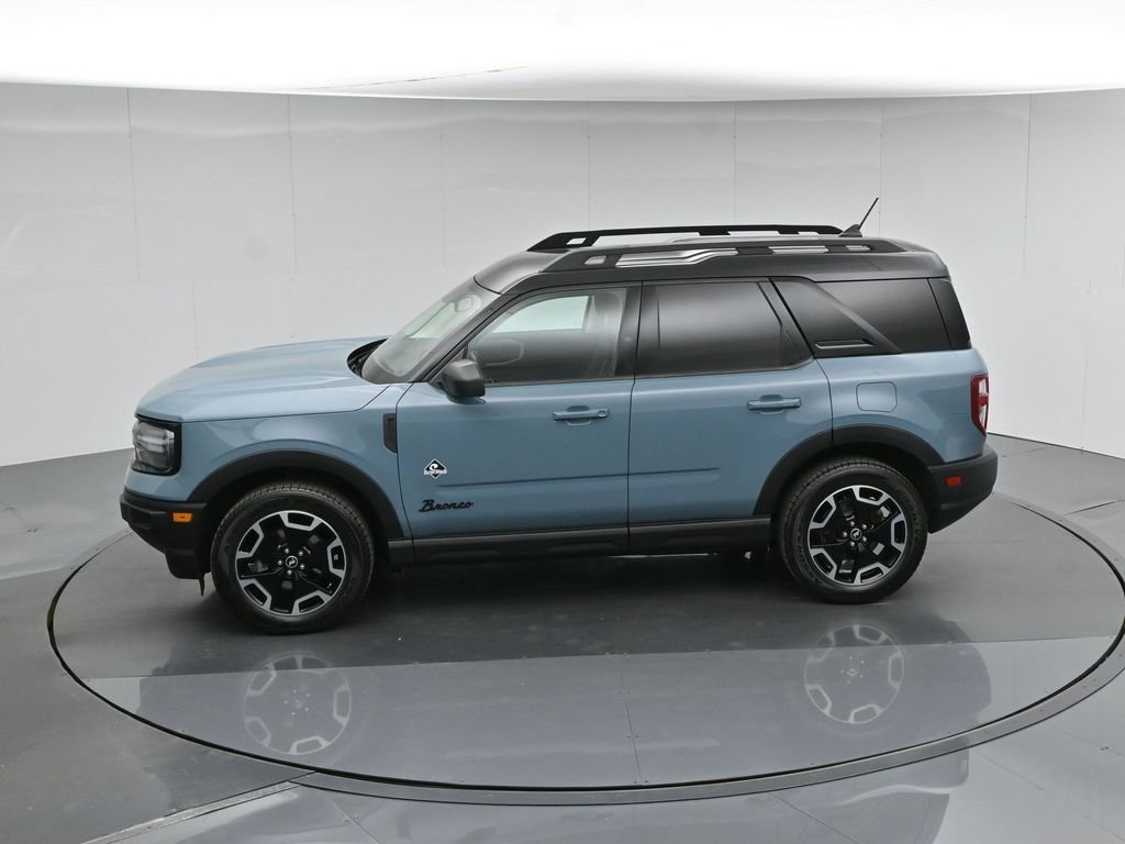 Used 2022 Gray Ford Outer Banks image 47