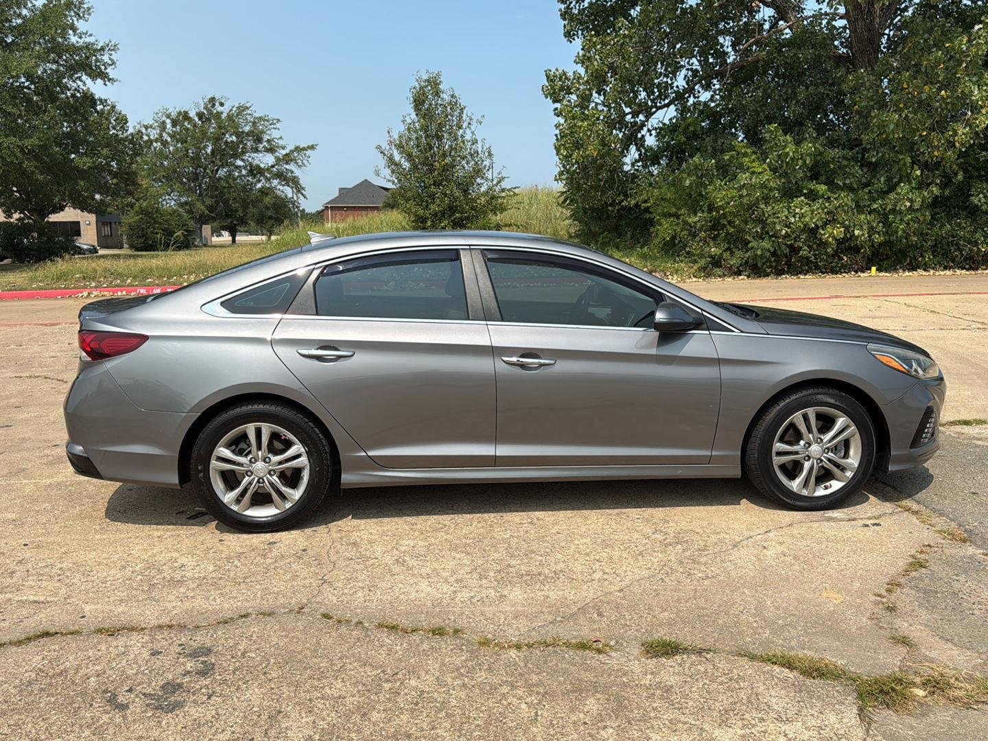 Used 2019 Machine Gray Hyundai SEL image 8