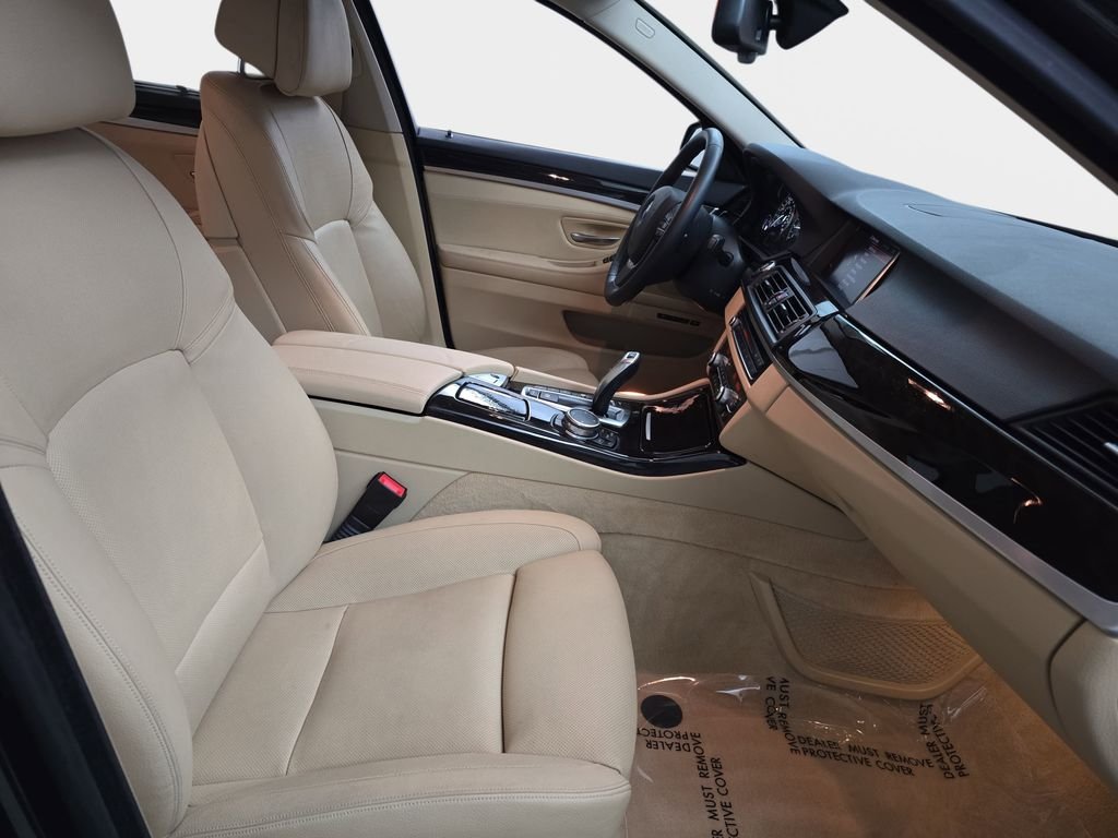 Used 2015 Jatoba Brown Metallic BMW 528i xDrive image 10