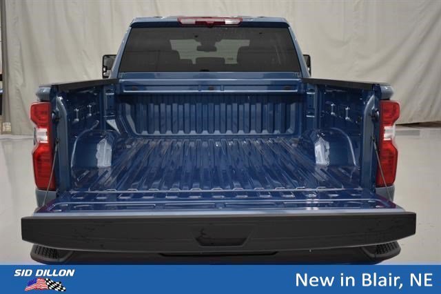 New 2026 Lakeshore Blue Metallic Chevrolet Custom image 10
