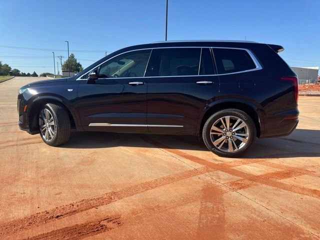 Used 2022 Blue Cadillac Premium Luxury image 7