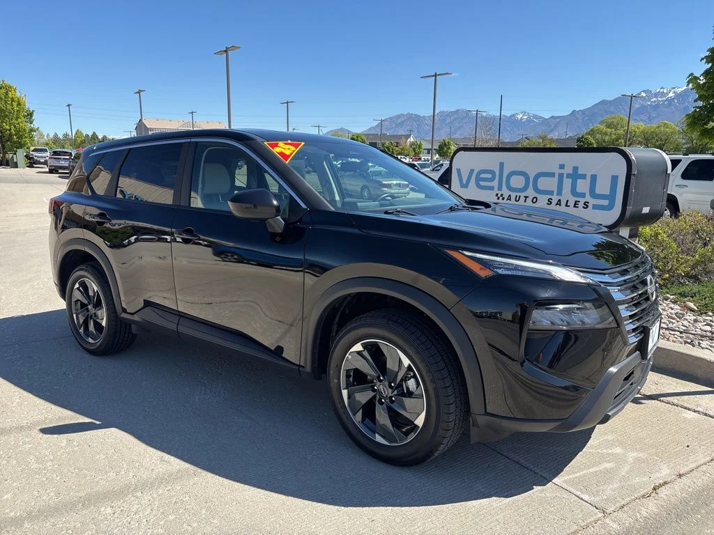 2025 Nissan Rogue SV AWD's photo