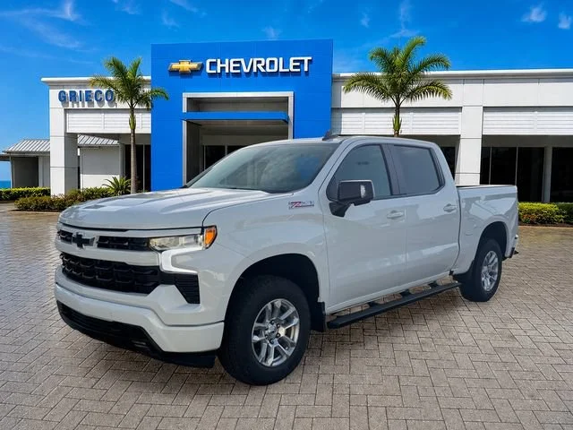 New 2026 Summit White Chevrolet RST image 3