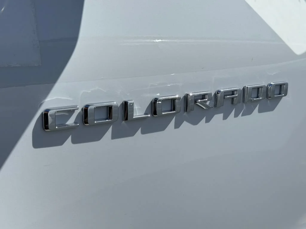 New 2026 Summit White Chevrolet WT image 2