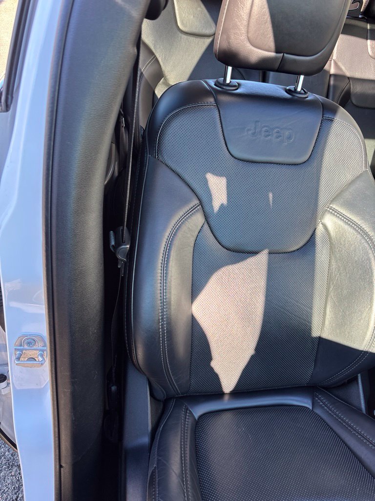 Used 2019 White Jeep Limited image 29