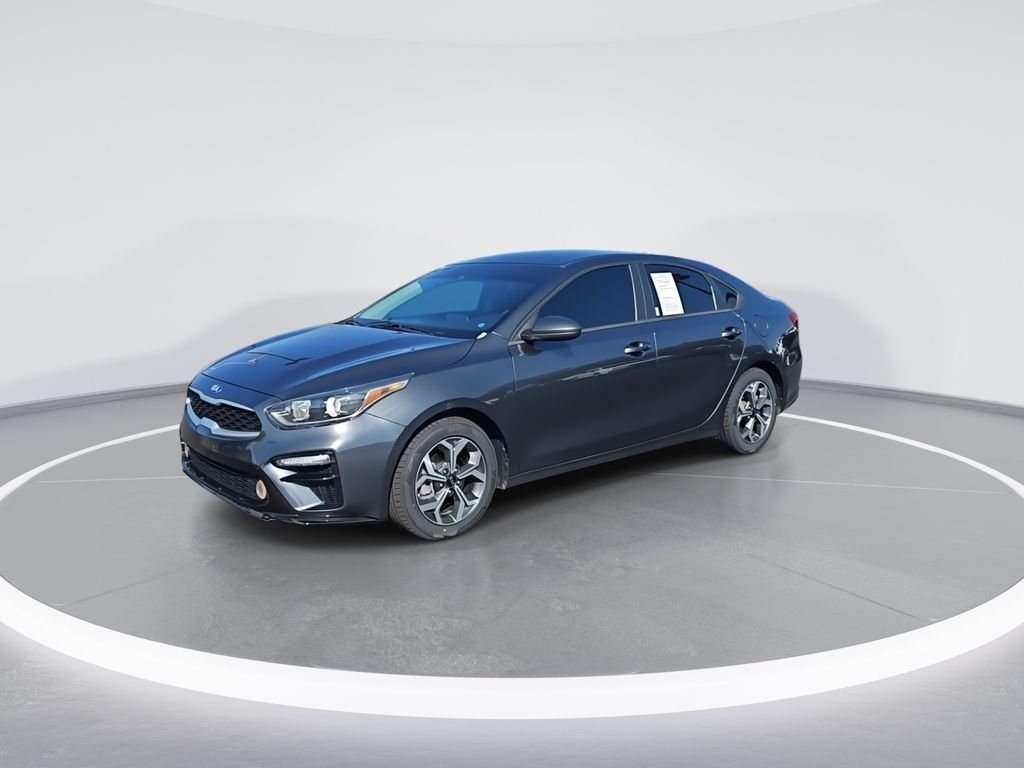 2021 Kia Forte LXS - Photo 4