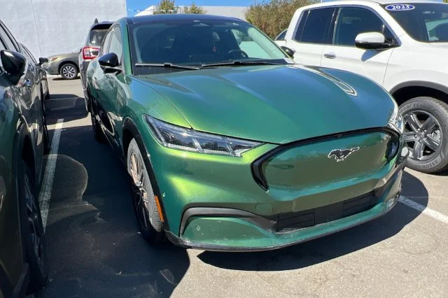 Used 2024 Green Ford Premium image 5
