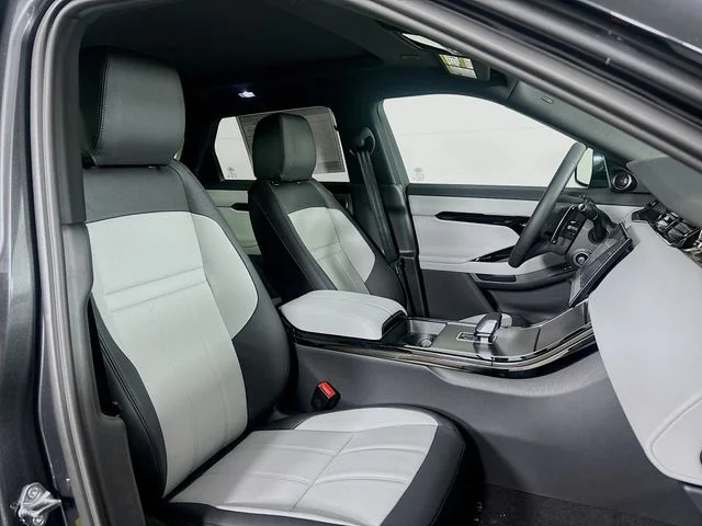 Used 2026  Land Rover Dynamic image 28
