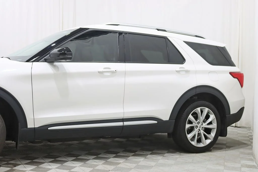 Used 2022 White Ford Platinum image 3