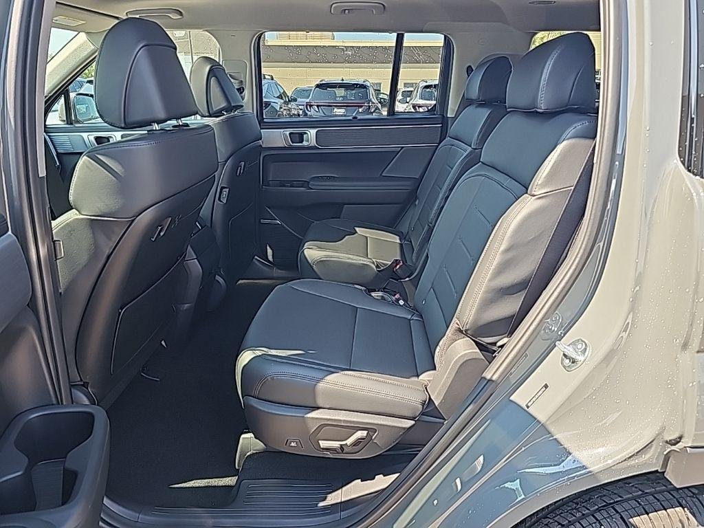 2026 Hyundai Santa Fe Limited - Photo 30