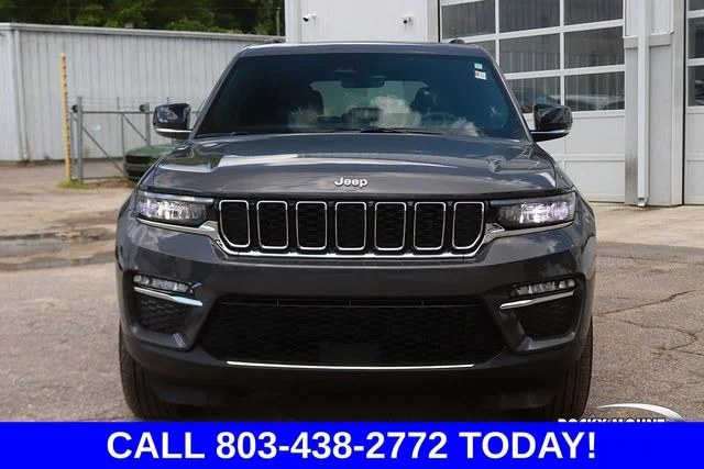 Used 2025 Gray Jeep Limited image 1