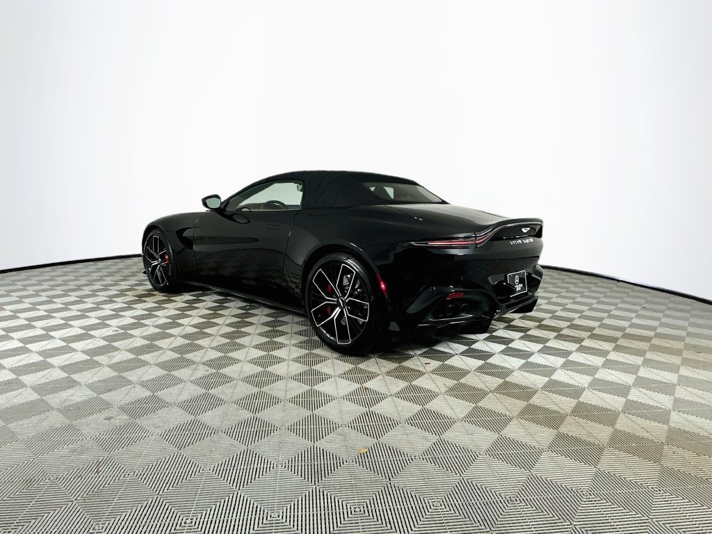 Used 2022 Black Aston Martin Base image 33
