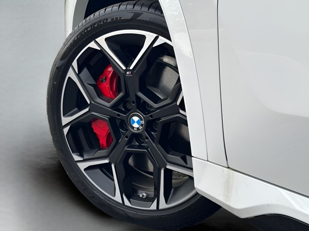 New 2026 Alpine White BMW M35i image 25