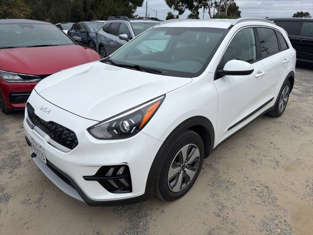 2022 Kia Niro LX