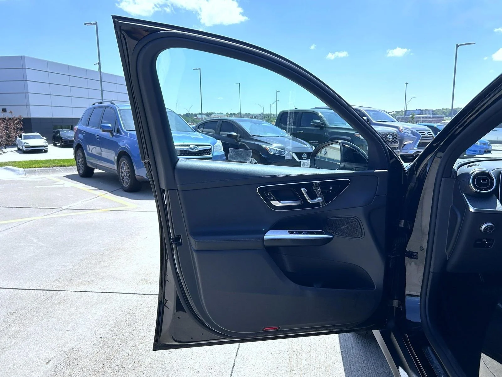 Used 2024 Black Mercedes-Benz GLC 300 image 10