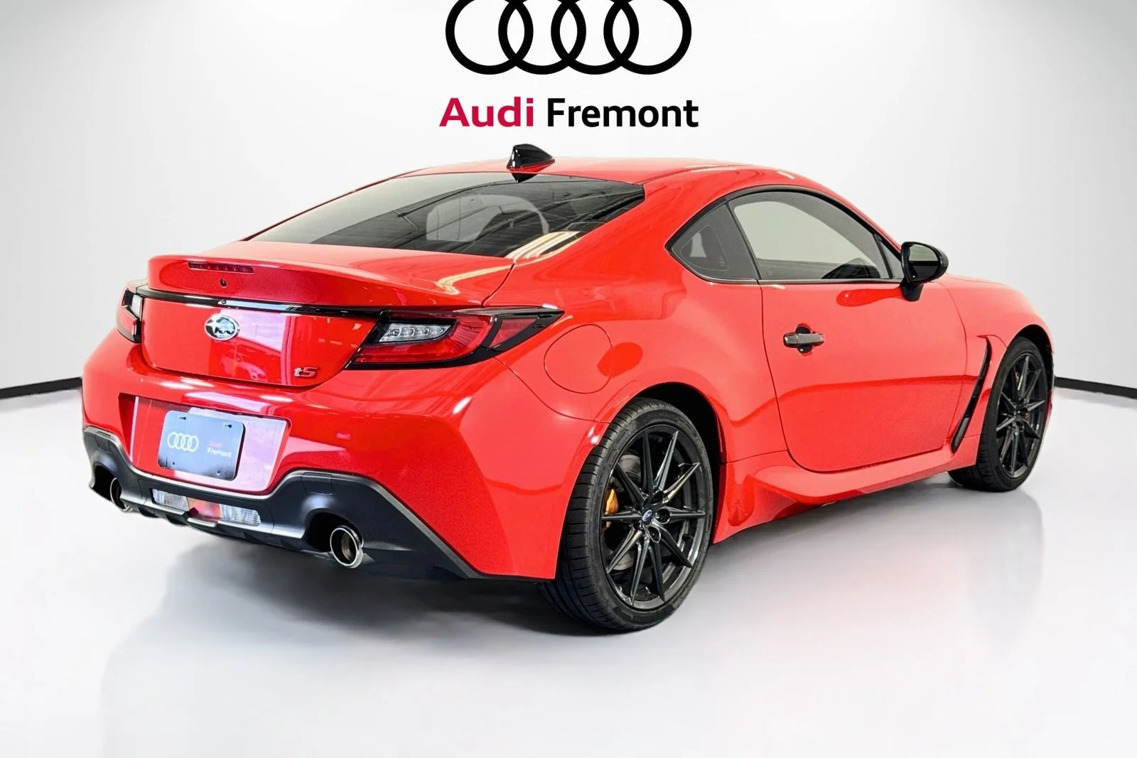 Used 2025 Ignition Red Subaru tS image 5