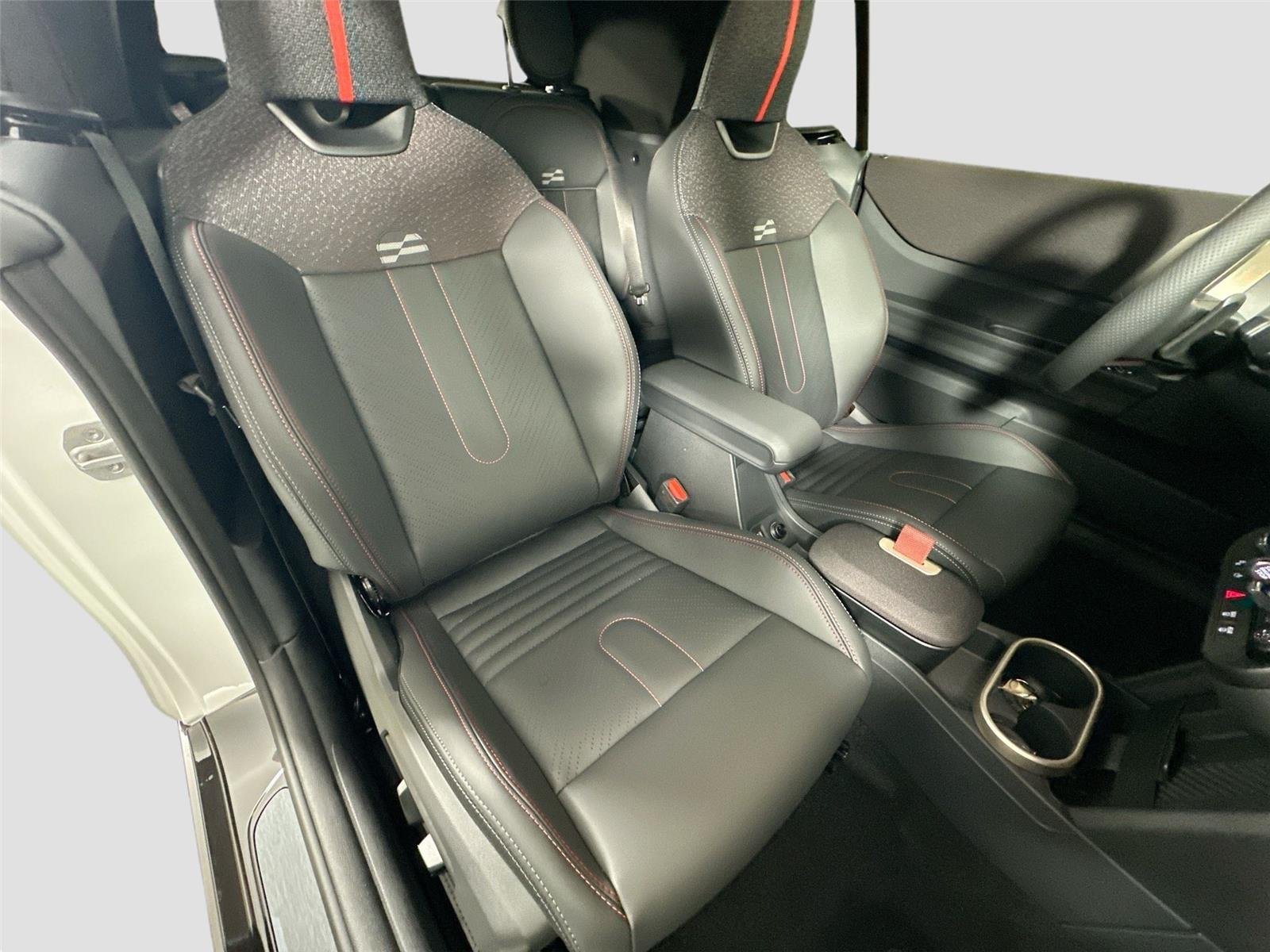 New 2026 Nanuq White Metallic MINI Cooper S image 26