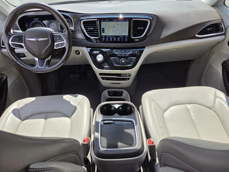 Used 2019 Bright White Clearcoat CHRYSLER TOURING L PLUS image 15