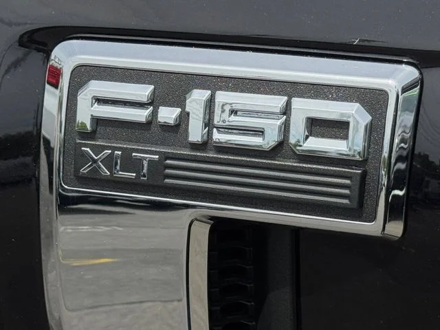 Used 2025 Black Ford XLT image 10