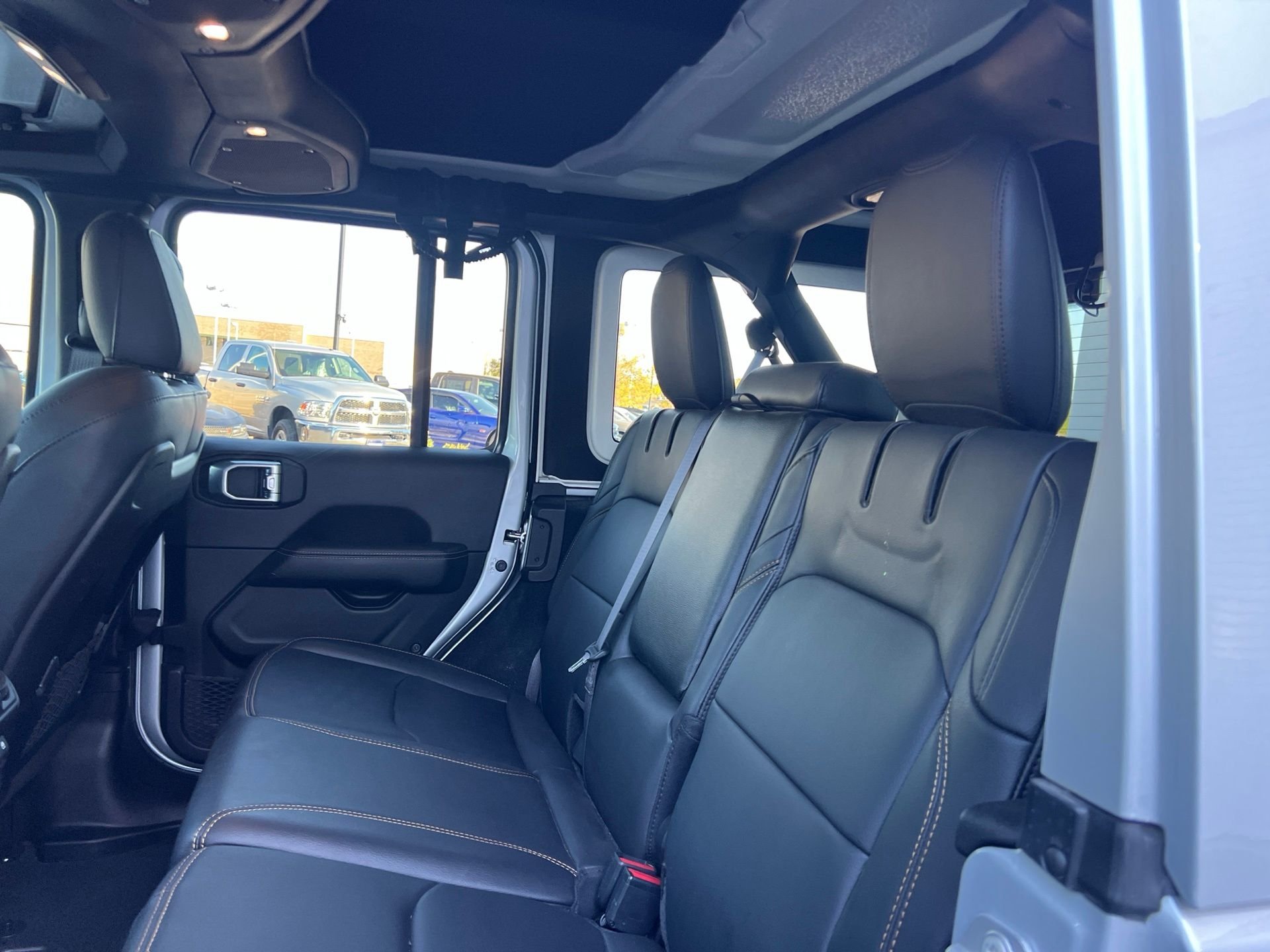 Used 2024 Silver Jeep Sahara 4xe image 20