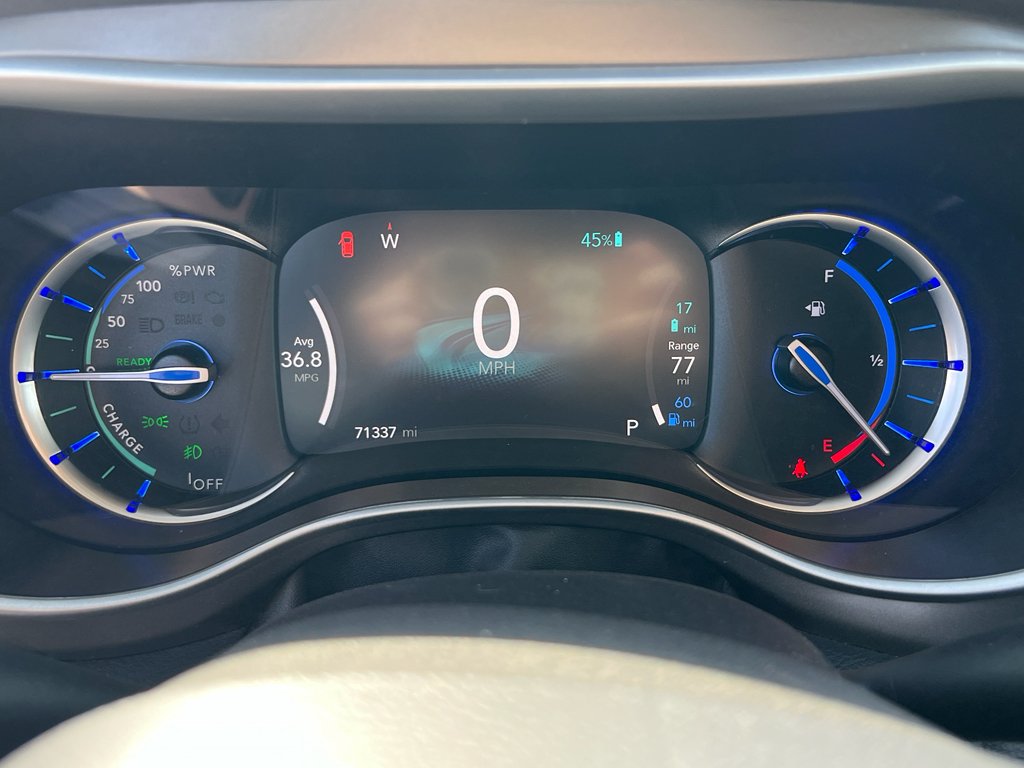 2024 Chrysler Pacifica PHEV Select - Photo 25