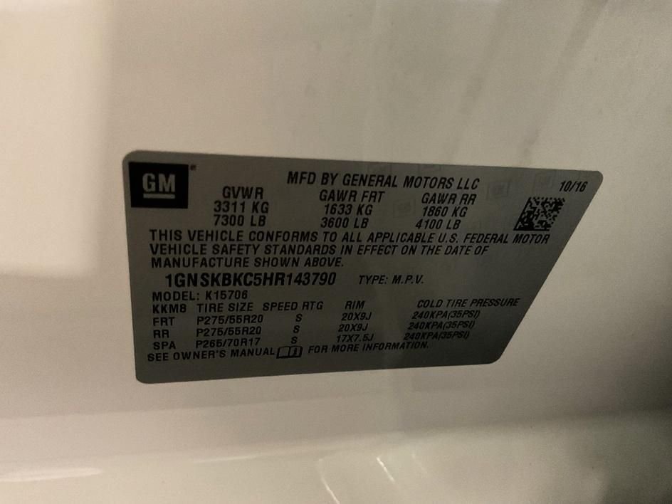 Used 2017 White Chevrolet LT image 33