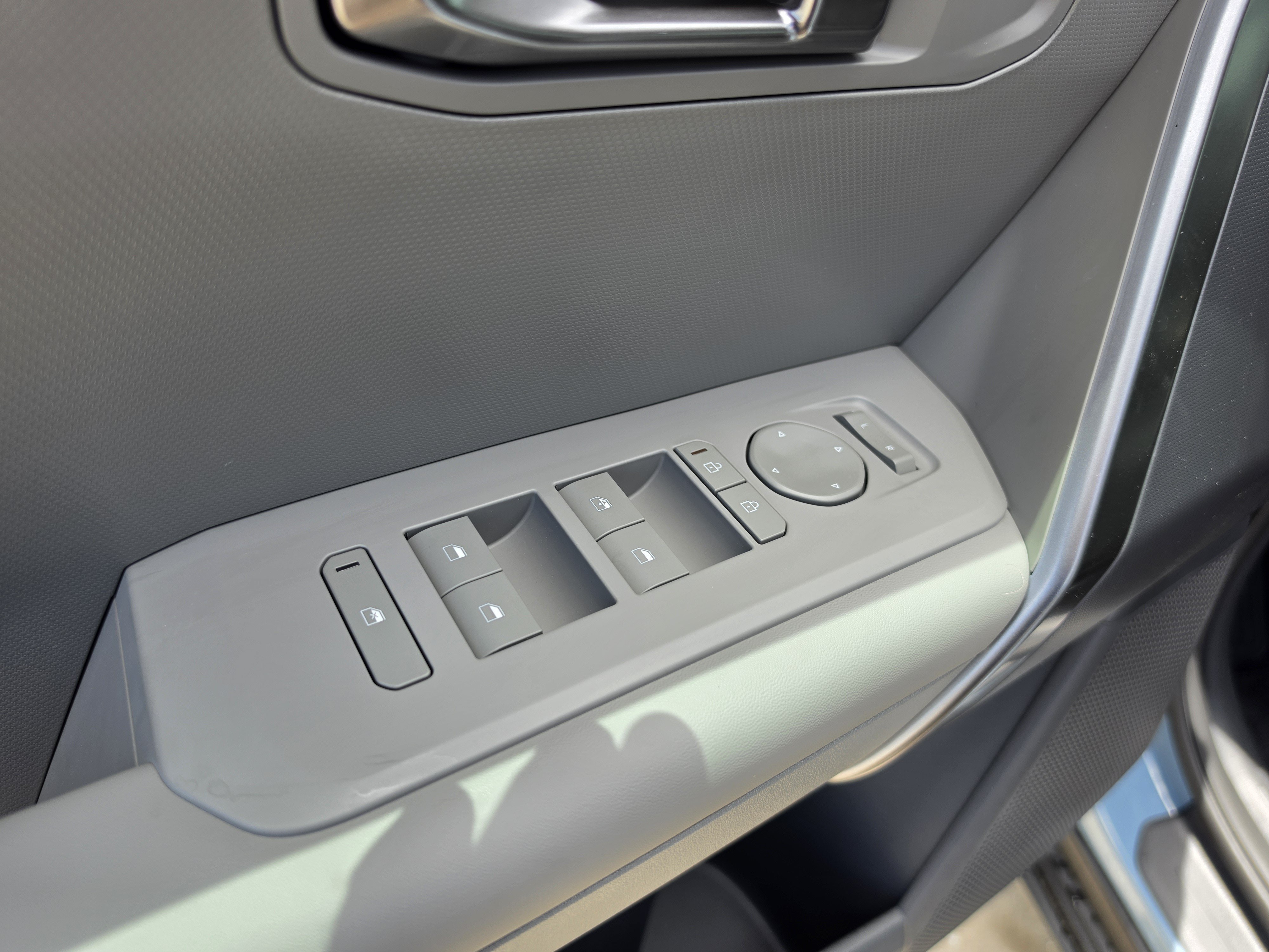 New 2027 Frost Blue Kia S image 19