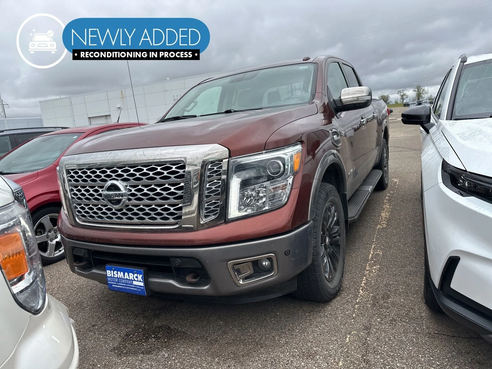 2017 Nissan Titan Platinum Reserve 4X4 Crew Cab's photo