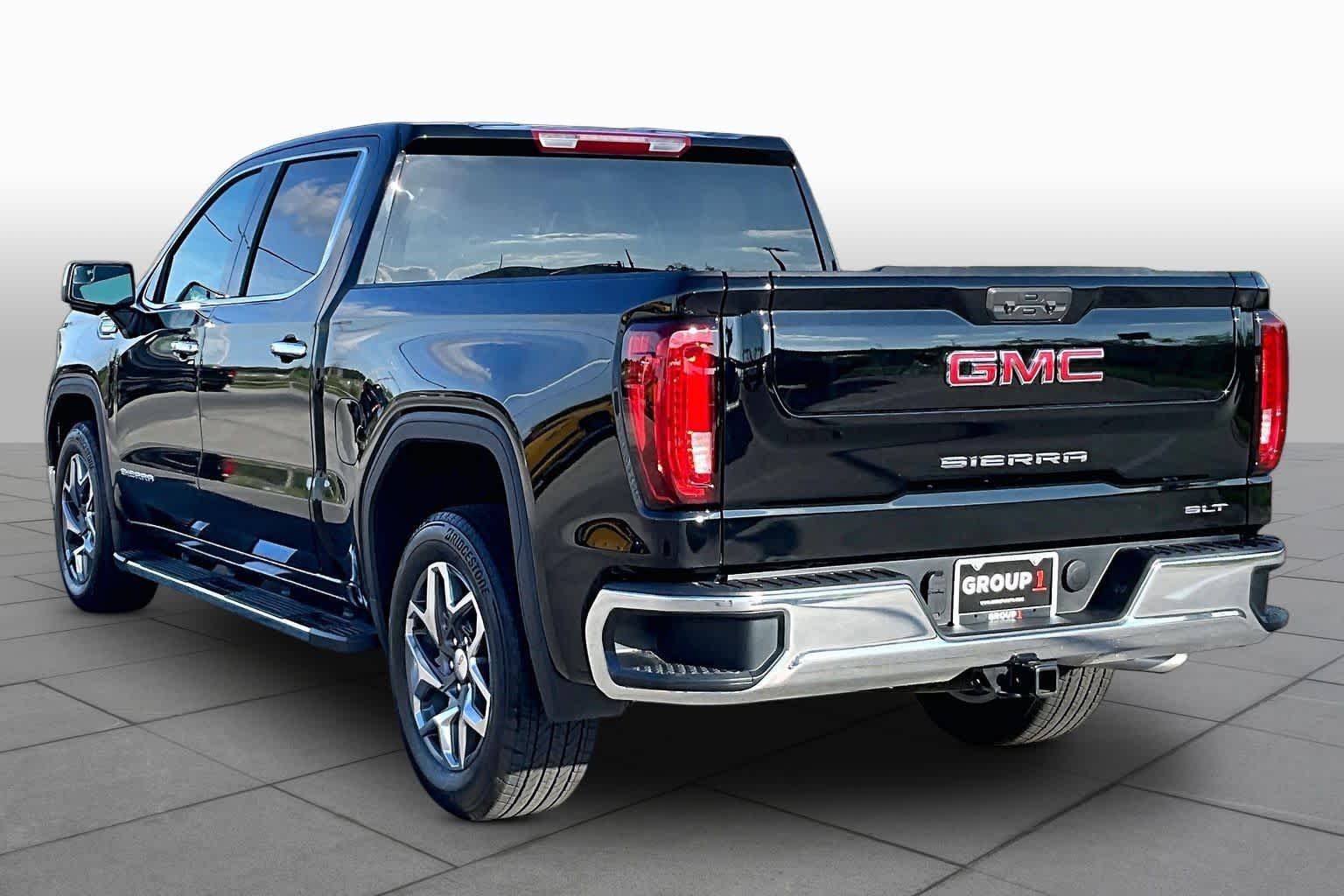 Used 2026 Onyx Black GMC SLT image 12