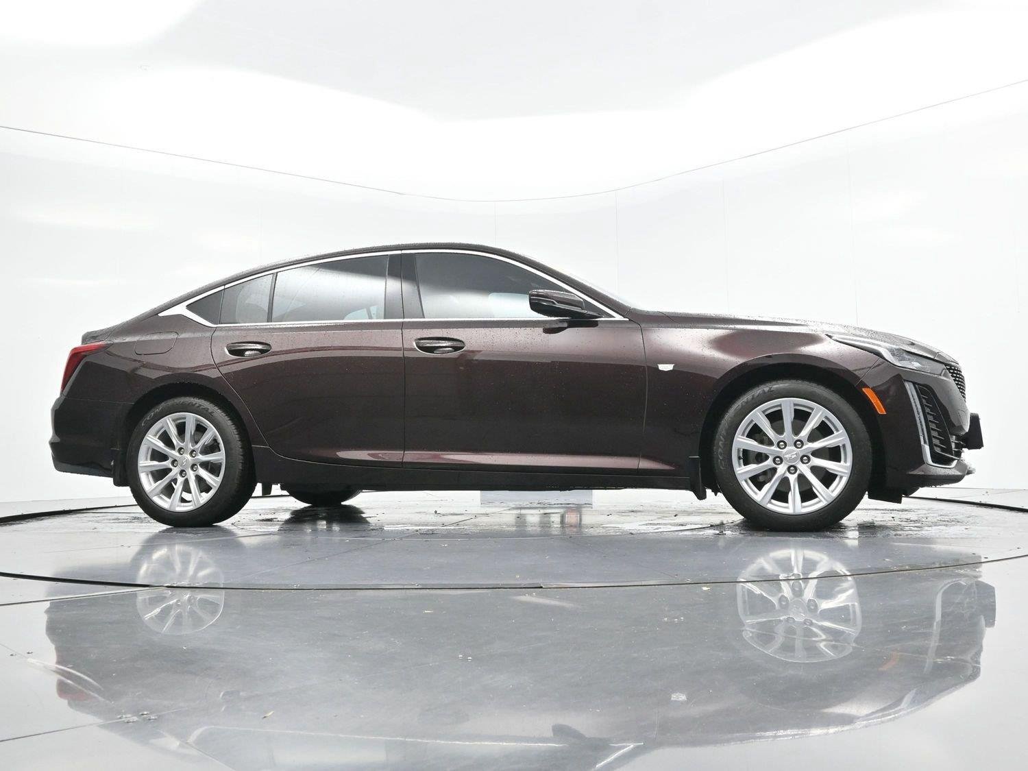Used 2020 GARNET METALLIC Cadillac Luxury image 49