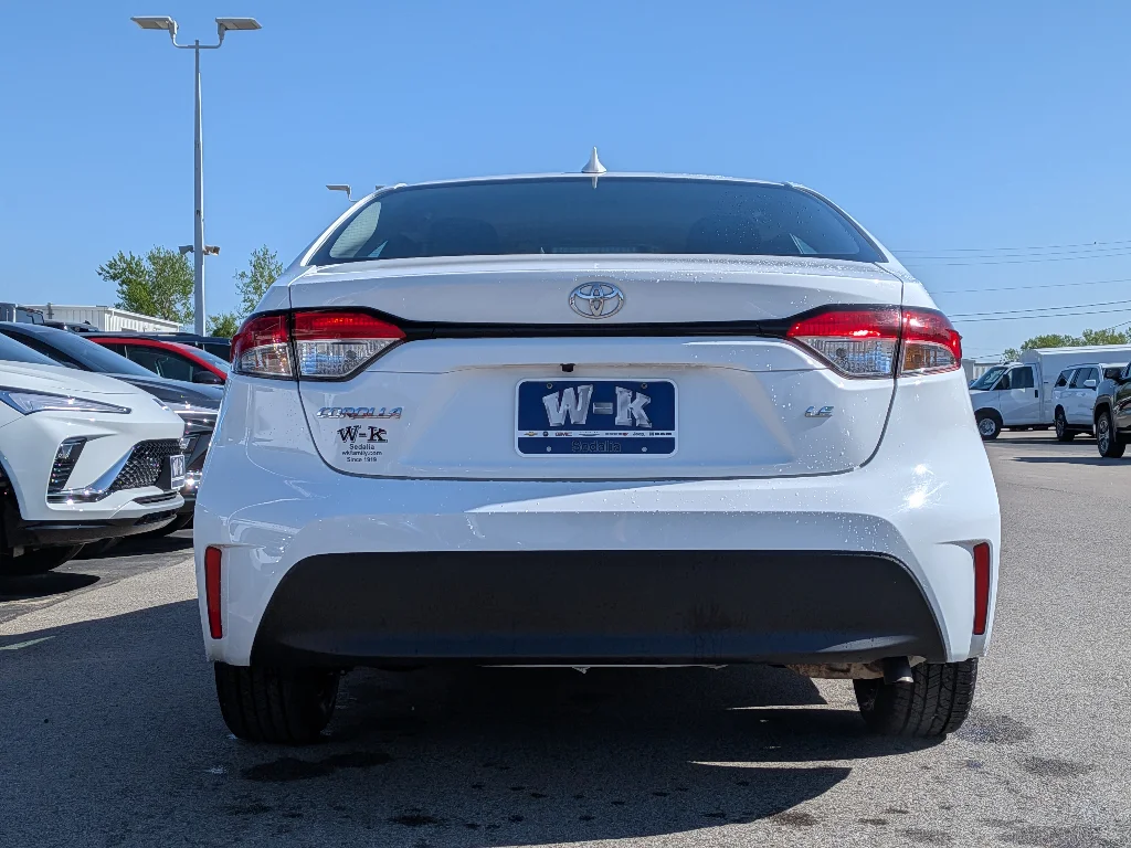 Used 2024 Ice Cap Toyota LE image 4