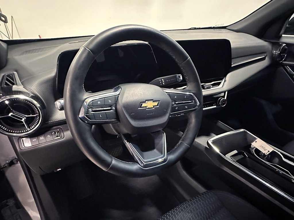 Used 2025 Gray Chevrolet LT image 21
