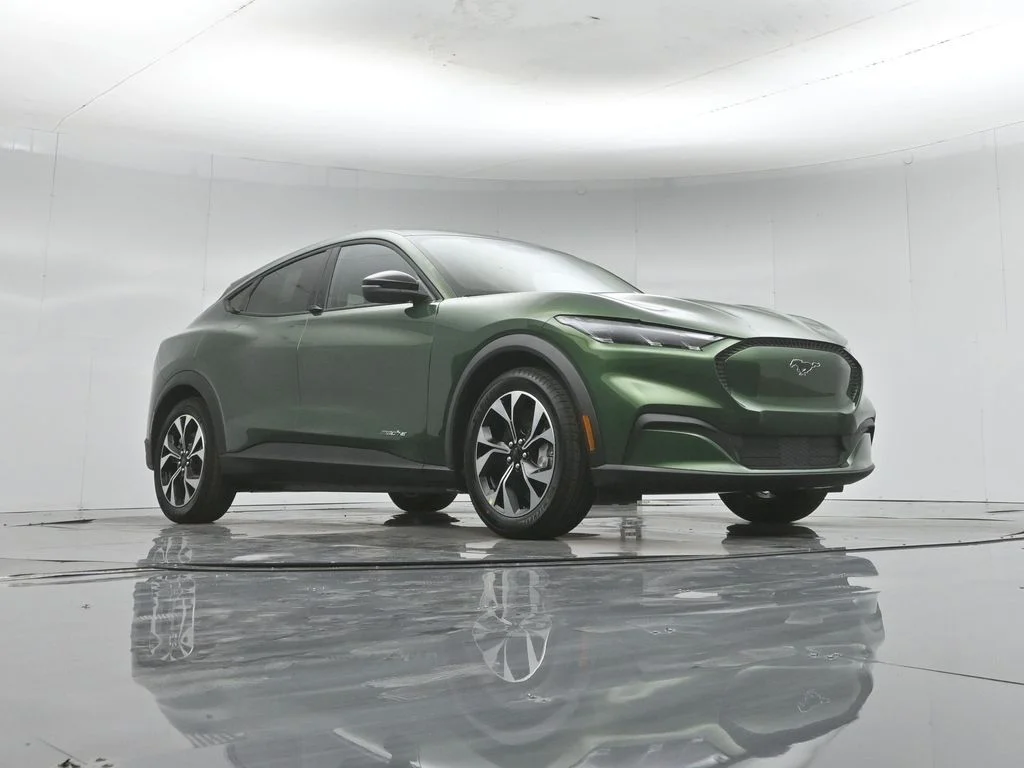 New 2026 Eruption Green Metallic Ford Select image 44