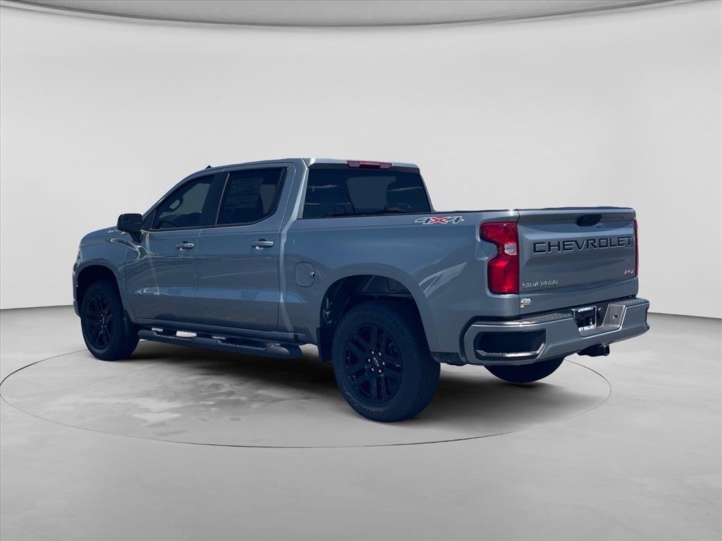 New 2026 Sterling Gray Metallic Chevrolet RST image 5
