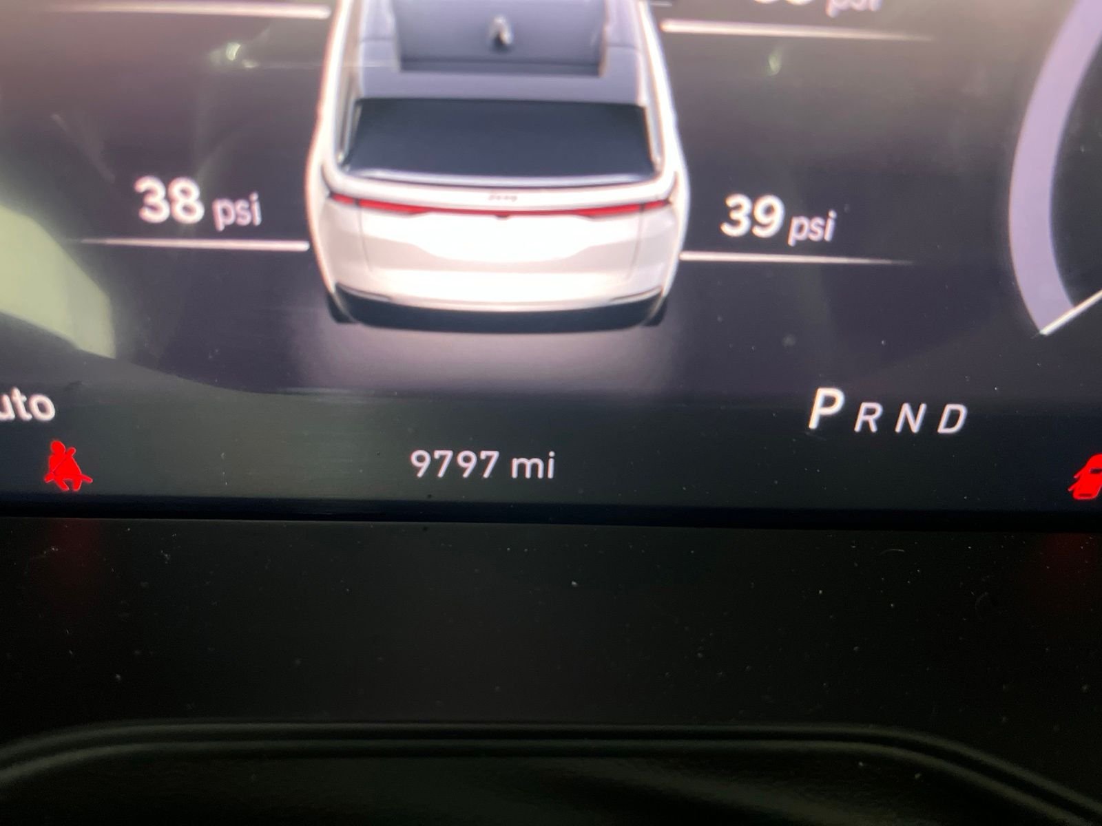 Used 2025 White Jeep Limited image 25