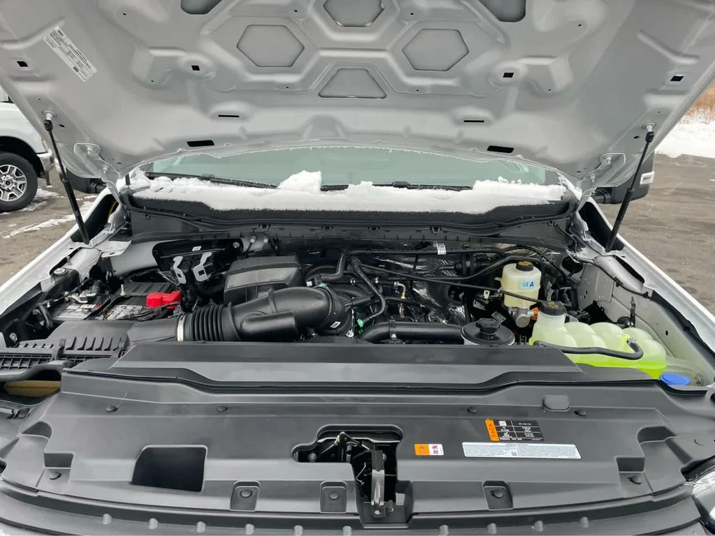 New 2026 Oxford White Ford F-350® XL image 28